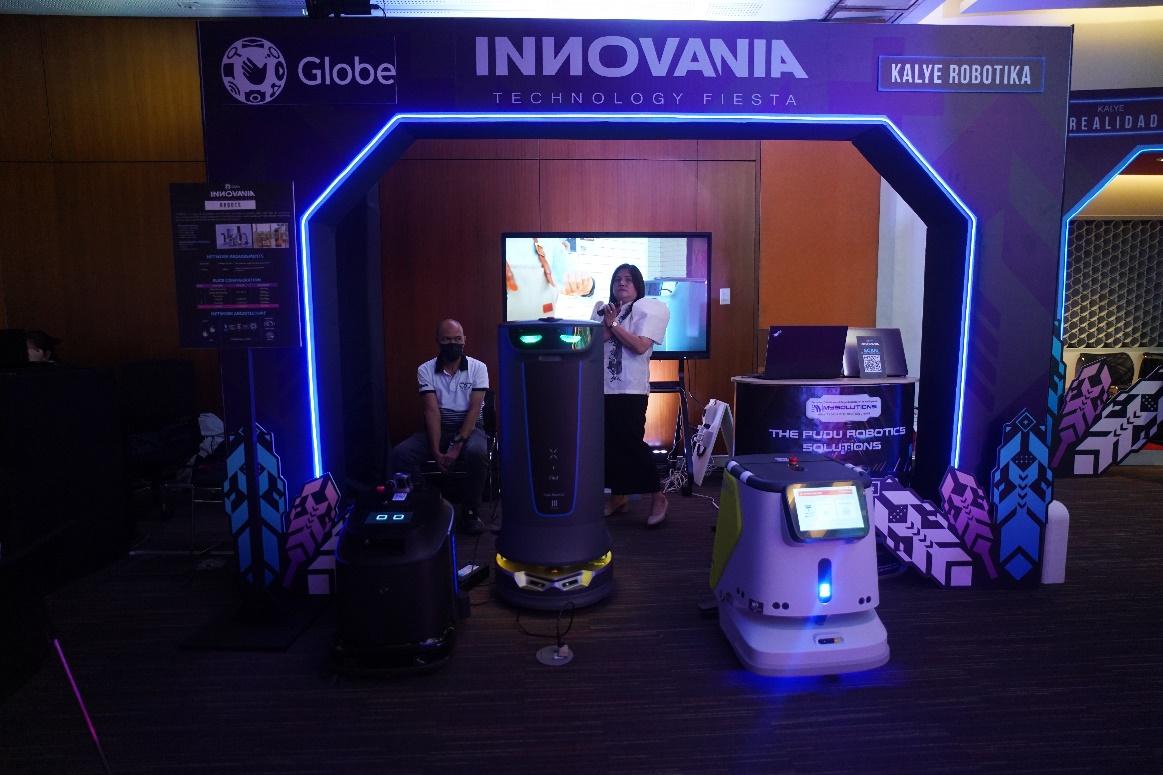 Globe recently deployed 5G-connected robots at the Innovania Technology and Innovations Day at The Globe Tower in BGC.